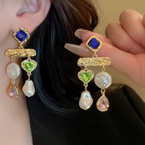 Vintage colourful rhinestone Gold and Gemstone Drop Earrings - Picture 1 of 10